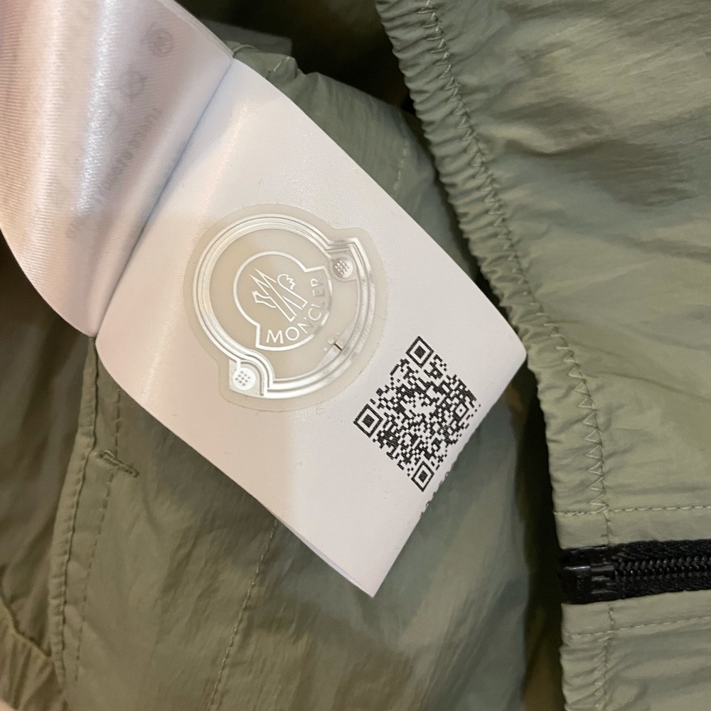 MONCLER CRAIG GREEN GRAPHIC LIGHTWEIGHT JACKET - Picture 7 of 13